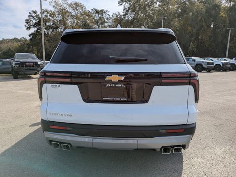 New 2026 Chevrolet Traverse LT w/ Sun and Wheel Package image 5