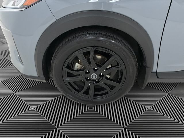 Used 2024 Nissan Kicks SV FWD image 9
