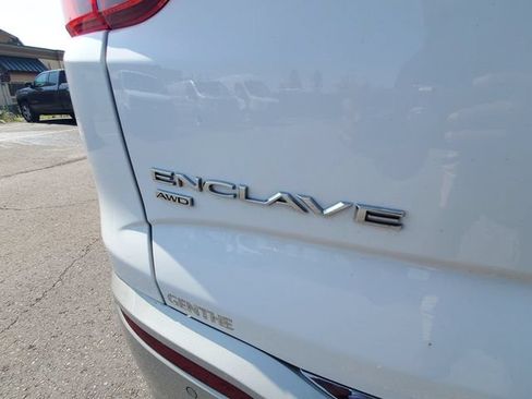 Certified 2024 Buick Enclave Essence AWD/4WD image 30