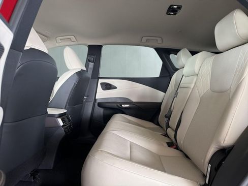 Certified 2024 Lexus RX 350 FWD w/ Technology Package image 11