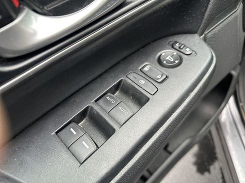 Used 2020 Honda CR-V Touring image 15