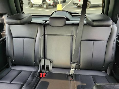 Used 2020 Ford Expedition XLT w/ Equipment Group 202A AWD/4WD image 30