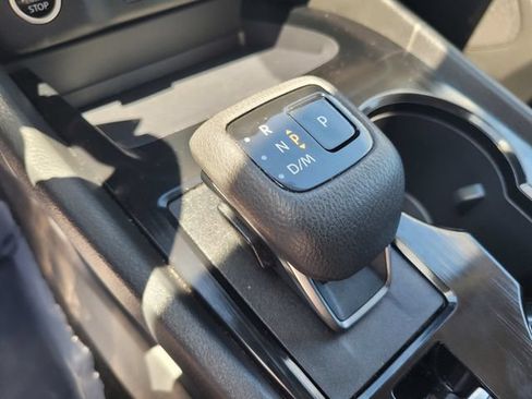 Certified 2023 Nissan Rogue SV FWD image 20