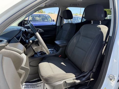 Used 2020 Chevrolet Traverse LS w/ LPO, Blackout Package FWD image 5