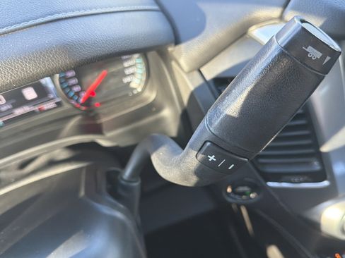 Used 2020 Chevrolet Tahoe LT image 26