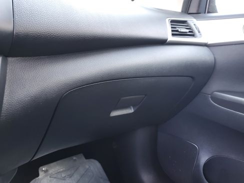 Used 2017 Nissan Sentra S image 11