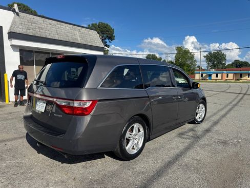 Used 2013 Honda Odyssey Touring Elite image 5
