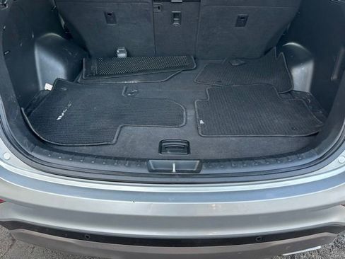 Used 2018 Hyundai Santa Fe Sport w/ 2.4L Tech Package 04 FWD image 17