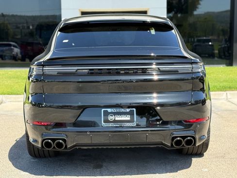 Used 2025 Porsche Cayenne GTS image 14