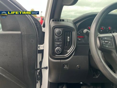 Used 2021 Chevrolet Silverado 1500 W/T w/ WT Value Package AWD/4WD image 18
