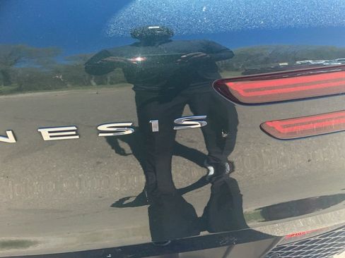 Used 2022 Genesis GV70 2.5T image 9