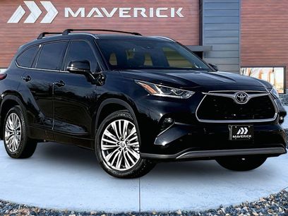 Used 2023 Toyota Highlander Platinum