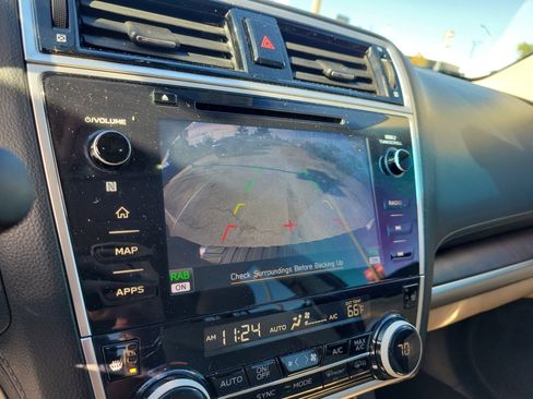 Used 2018 Subaru Outback 3.6R Limited image 29