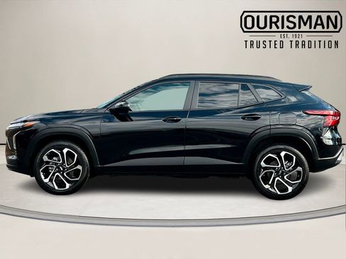 Used 2024 Chevrolet Trax RS image 3