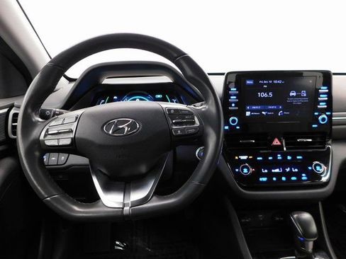 Used 2022 Hyundai Ioniq SEL image 31
