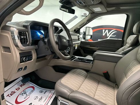 New 2026 Ford F250 Platinum w/ Platinum Plus Package AWD/4WD image 10