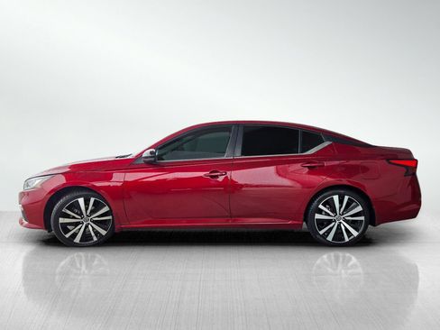 Used 2020 Nissan Altima 2.5 SR w/ Premium Package FWD image 10