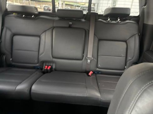 Used 2024 Chevrolet Silverado 1500 LT Trail Boss w/ Convenience Package II image 8