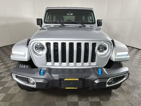 Used 2023 Jeep Wrangler Unlimited Sahara w/ Cold Weather Group AWD/4WD image 7