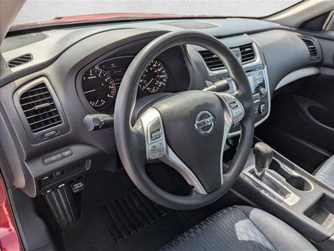 Used 2018 Nissan Altima 2.5 S w/ S Convenience Package FWD image 12