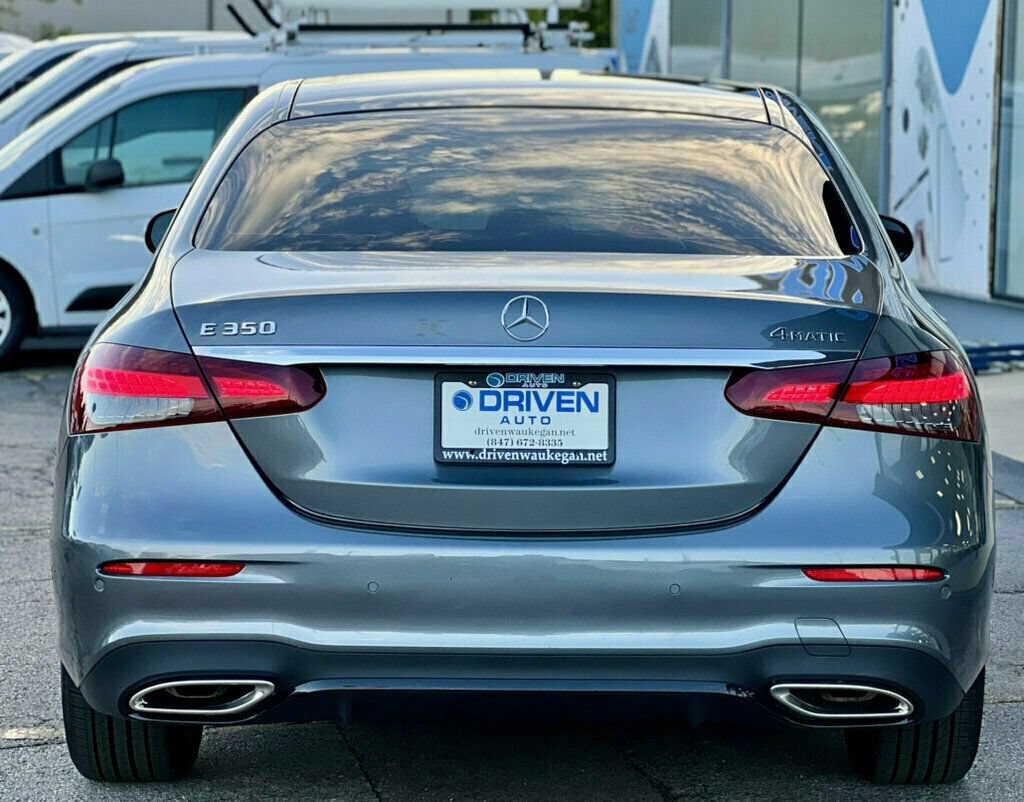 Used 2023 Mercedes-Benz E 350 4MATIC Sedan image 4