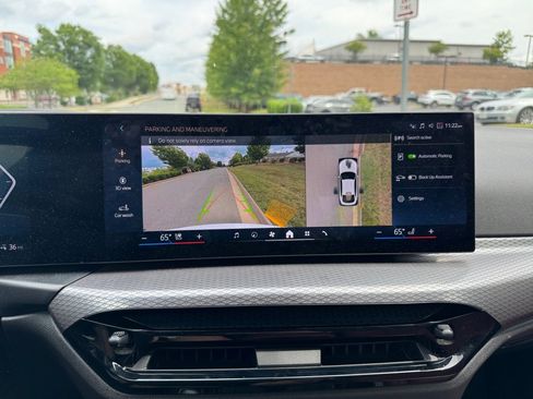 Used 2025 BMW i4 xDrive40i w/ Premium Package AWD/4WD image 19