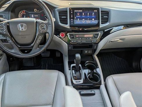 Certified 2017 Honda Ridgeline RTL-E image 18