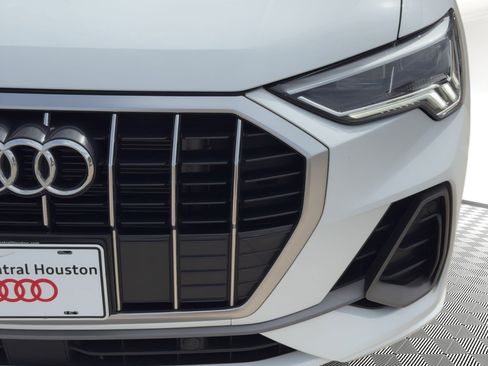 Used 2025 Audi Q3 2.0T Premium w/ Convenience Package AWD/4WD image 11