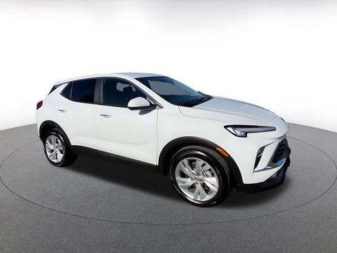 Used 2025 Buick Encore GX Preferred image 2