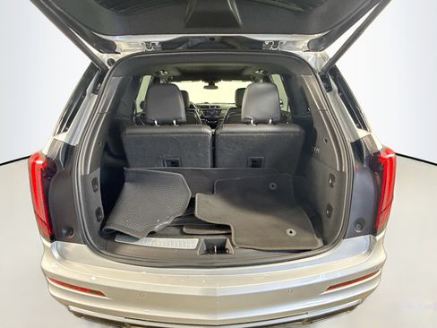 Used 2020 Cadillac XT6 Premium Luxury image 35