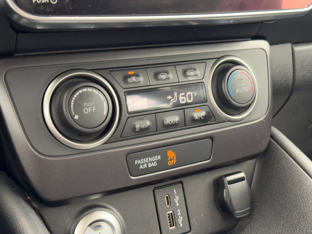 Used 2025 Nissan Leaf S FWD image 19