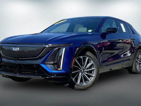 Used 2024 Cadillac Lyriq Sport AWD/4WD image 12