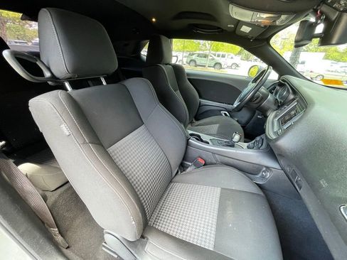 Used 2023 Dodge Challenger GT RWD image 30