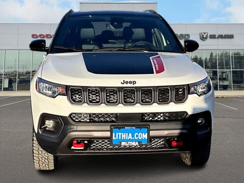 New 2026 Jeep Compass Trailhawk w/ Sun, Sound & Navigation Group image 6