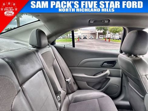Used 2015 Chevrolet Malibu LT FWD image 16