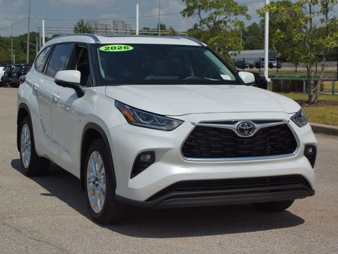 Used 2026 Toyota Highlander Limited AWD/4WD image 25
