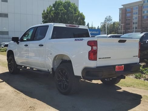 Used 2024 Chevrolet Silverado 1500 Custom Trail Boss w/ Turbomax Blackout Package AWD/4WD image 5