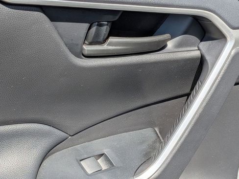 Used 2025 Toyota RAV4 LE image 27