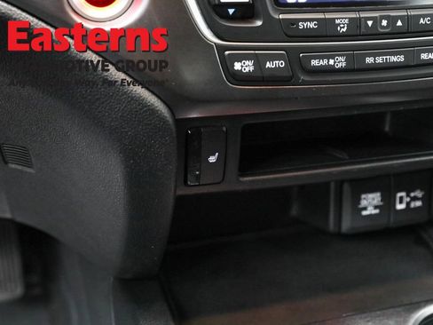 Used 2022 Honda Pilot Sport image 20