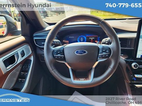 Used 2022 Ford Explorer King Ranch w/ Premium Technology Package AWD/4WD image 7