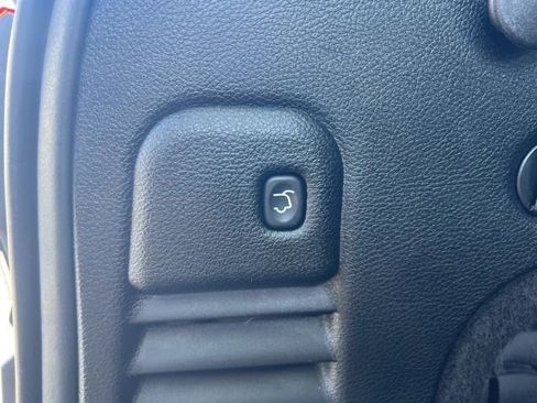 Used 2017 Jeep Grand Cherokee Altitude image 24