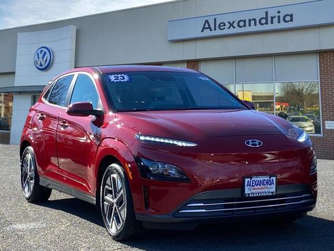 Used 2023 Hyundai Kona SEL image 1