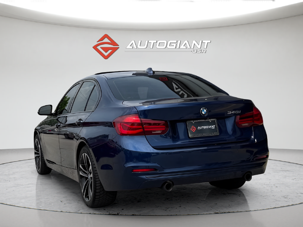 Used 2018 BMW 340i Sedan RWD image 4