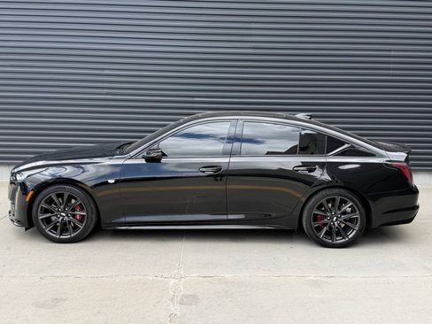 Used 2024 Cadillac CT5 Sport RWD image 9