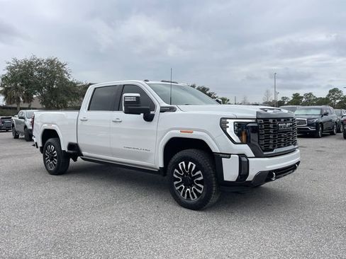 Used 2024 GMC Sierra 2500 Denali Ultimate image 2