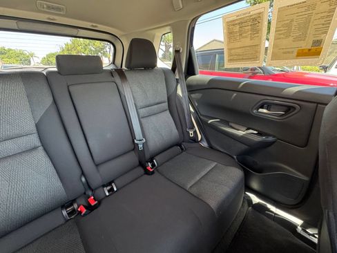 Used 2025 Nissan Rogue SV FWD image 34