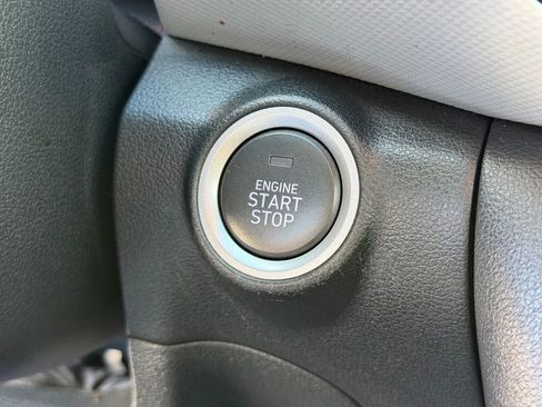 Used 2018 Hyundai Kona Limited image 41