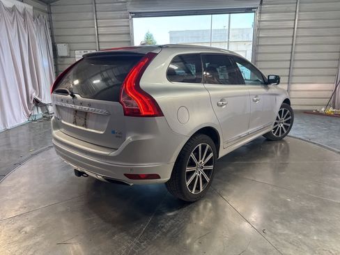 Used 2015 Volvo XC60 T6 Platinum image 5
