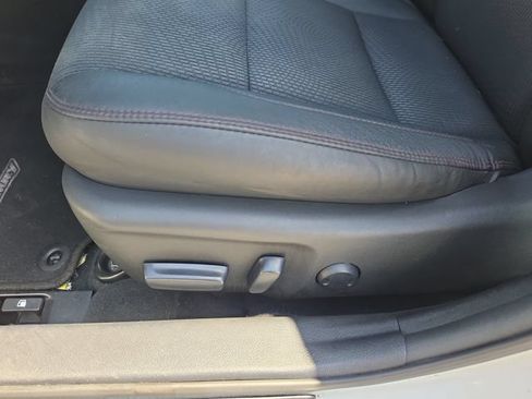 Used 2016 Toyota Camry SE FWD image 16