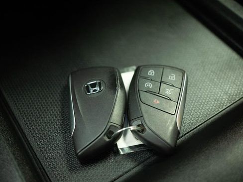 Used 2024 Honda Prologue Touring image 25